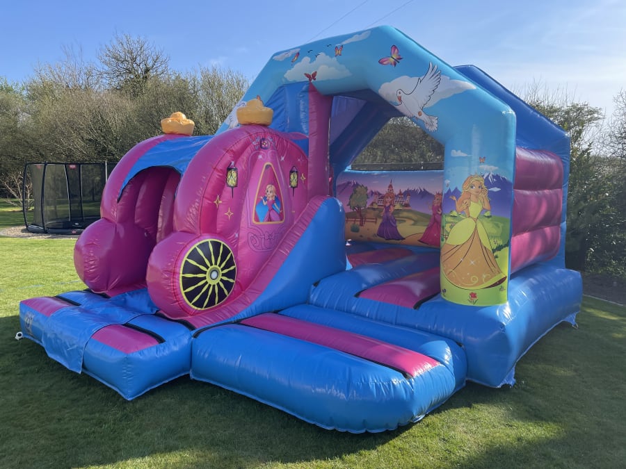 princess carriage jumping castle