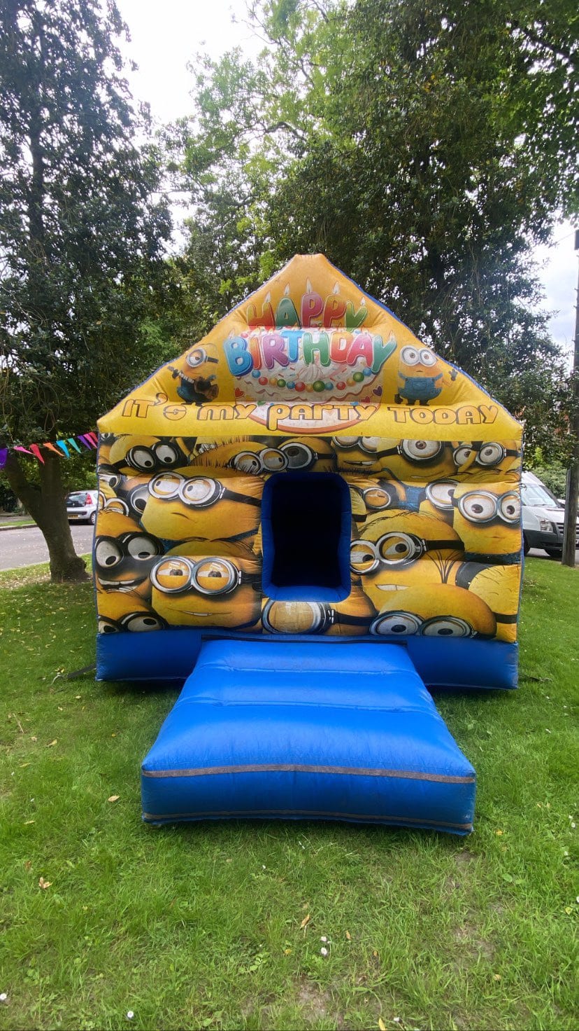 Small bouncy store castle hire