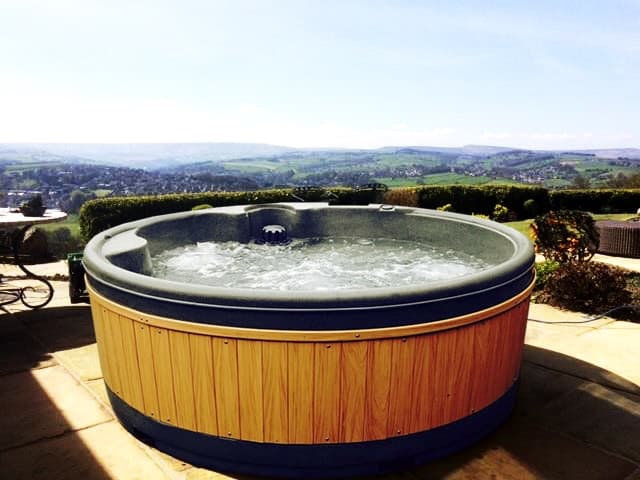 3 Nights Hot Tub Hire N A Xmas Or New Year