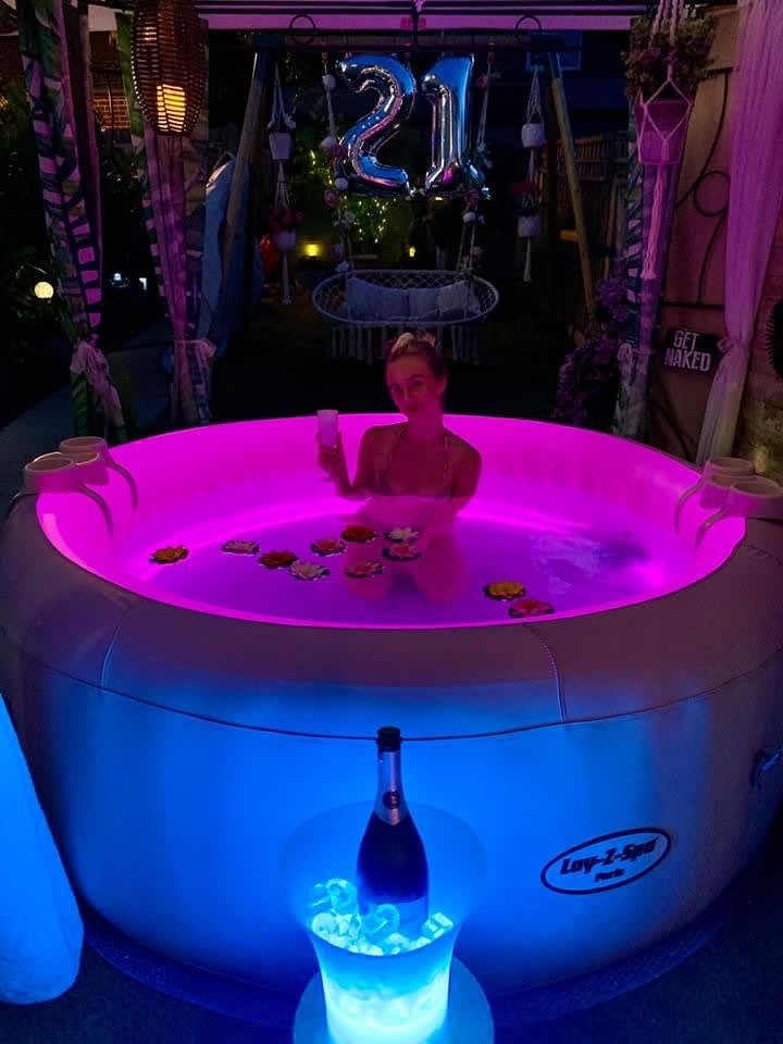 Please Call Us To Book This Item Hot Tub Hire All Weekend Friday Sunday Or 3 Nights In The Week Bouncy Castle Hire In Hatfield