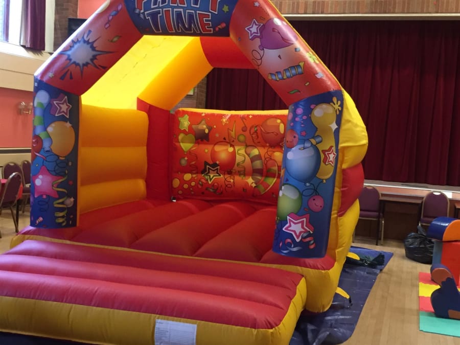 Inflatable Nightclub (15x18ft) - Bouncy Castle Hire in Birmingham,  Coventry, Sutton Coldfield, Bromsgrove, Solihull & the West Midlands