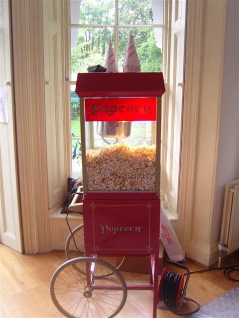 3 Hour Popcorn Machine & Cart Hire – Essex Sweet Tooth