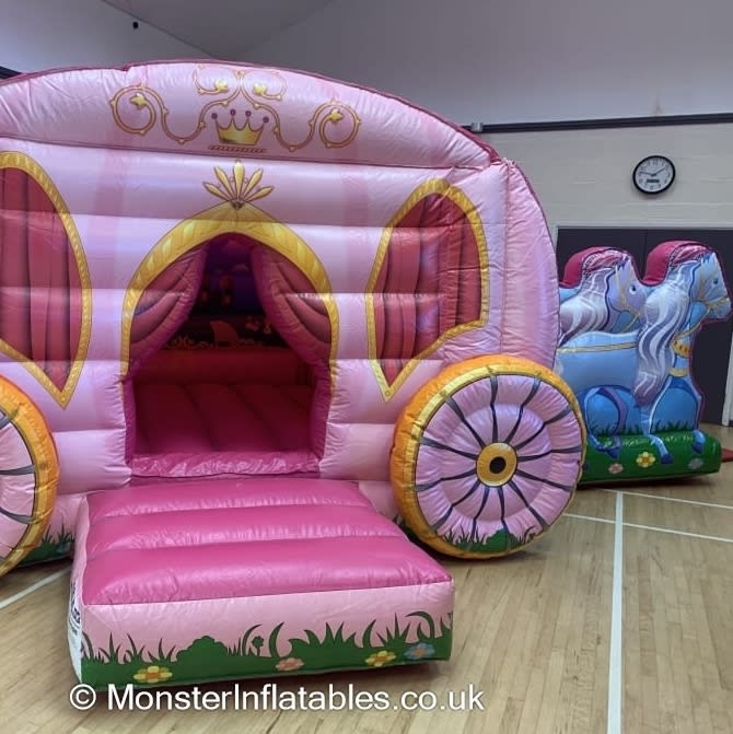 princess carriage jumping castle