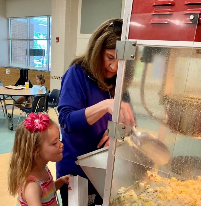 Popcorn machine - Bounce At Home