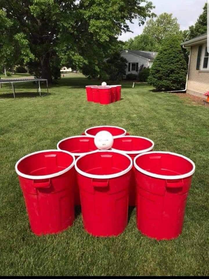 Giant Beer Pong, Yard Pong