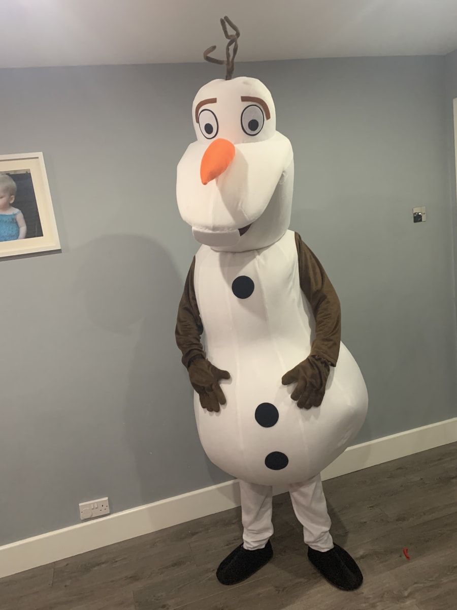 Olaf (Frozen) Mascot Costume - Bouncy Castle Hire, Hot Tub Hire and  Character Costume Hire in Cookstown, Moneymore, Desertmartin, Maghera,  Tobermore, Dungannon, Castledawson