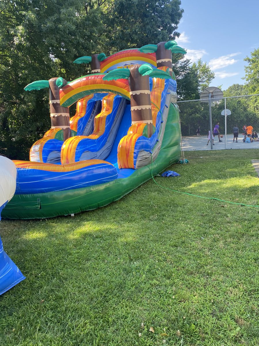 15 Foot Tiki Plunge 🌊