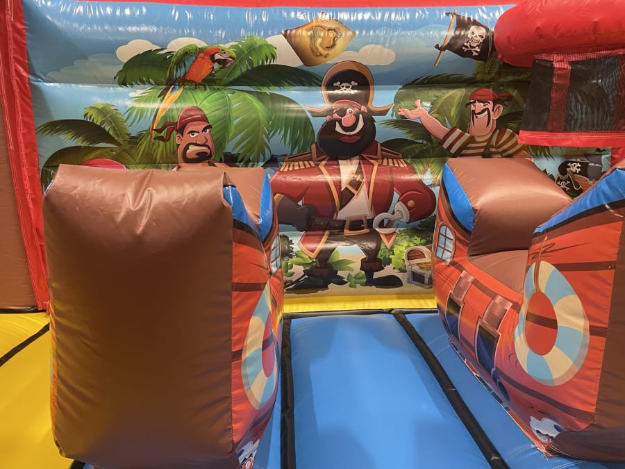 Bouncy Castle Hire in Swannanoa, Mandeville, Ohoka, Rangiora, Kaiapoi,  Belfast, Redwood, Christchurch - Fun HQ