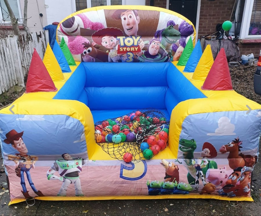 Toy story ball store pit