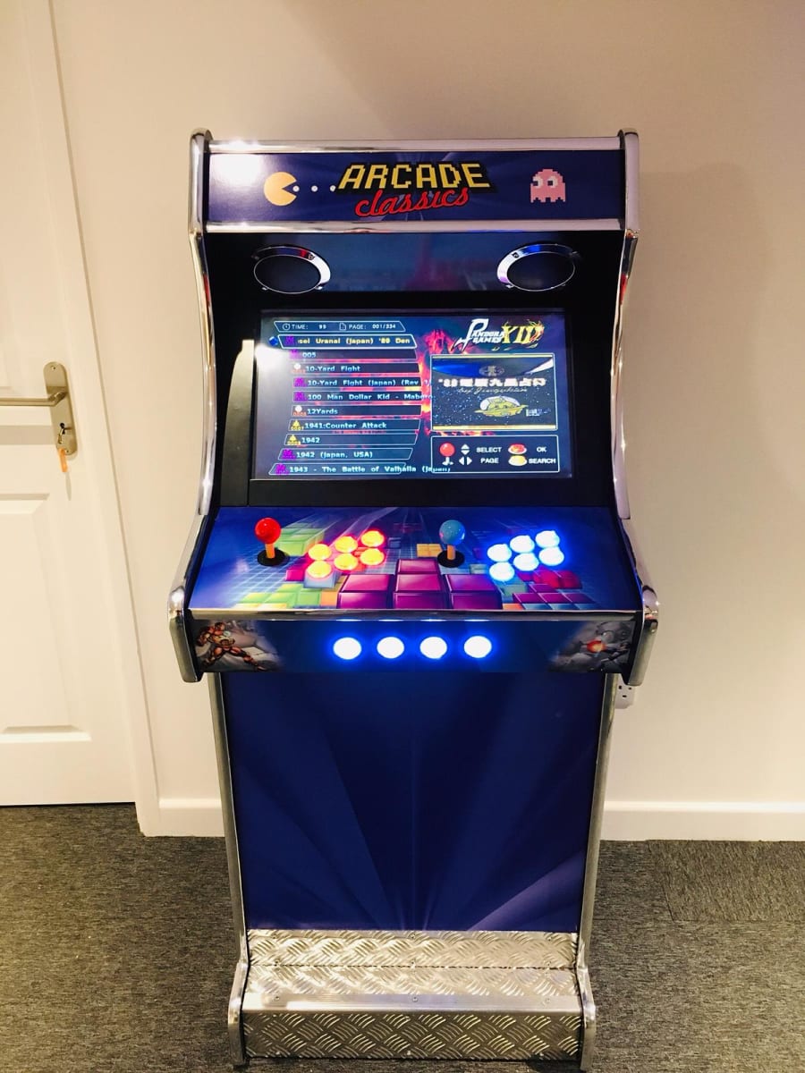 Arcade Classics Interactive Game - Inflatable, Bouncy Castle,  Entertainment, Event & Party Hire in London, Hertfordshire, Essex, Surrey,  East of England, Nationwide