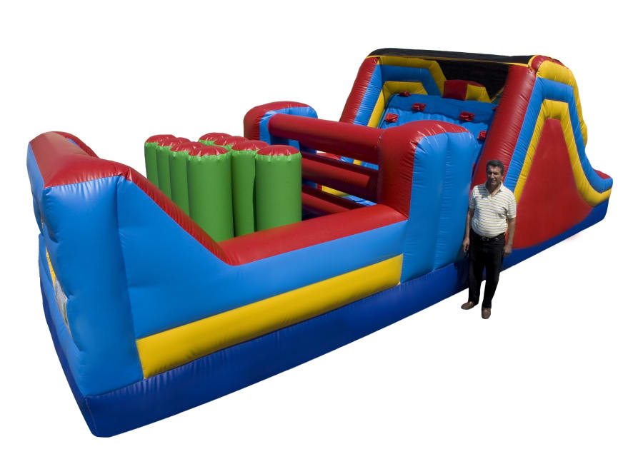 Slide🤸‍♀️ bounce🤸 groove🤸‍♂️ all holiday long. Experience the ULTIMATE  bouncy obstacle course by spending a min. of