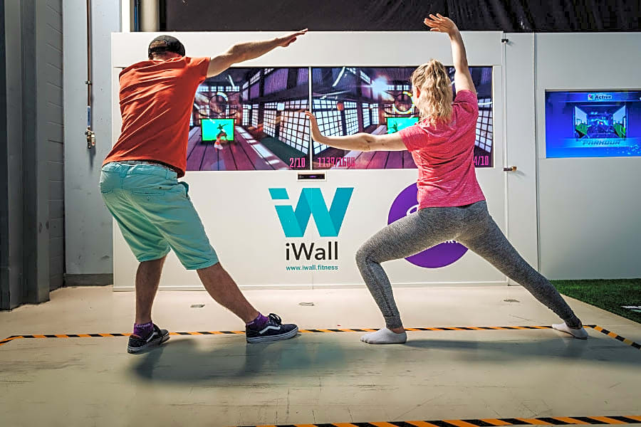 Interactive Dancing I Wall (2 Player)