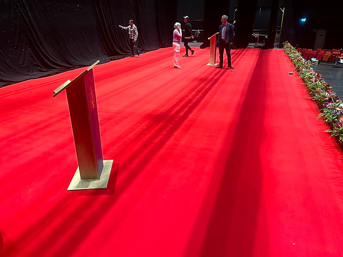 Bespoke Rope & Pole / Red Carpet
