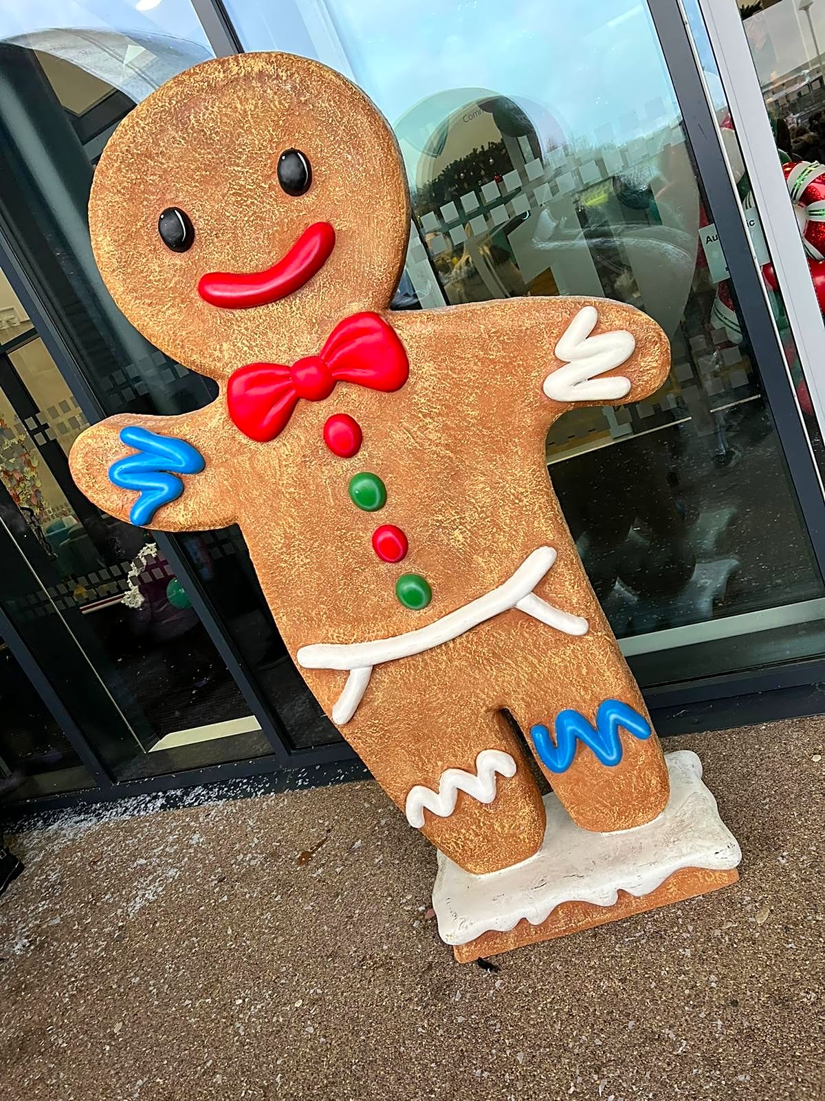 Gingerbread Papa Prop
