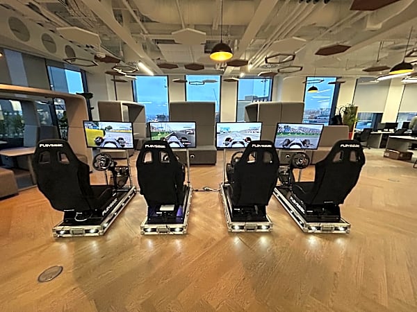 Driving Racing Simulator - 4 Player Hire – photo 9