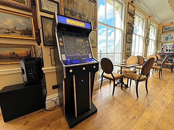 Pacman Arcade Machine Hire – photo 8