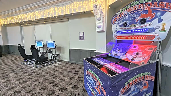 Bounce A Ball Reindeer Racing – photo 2