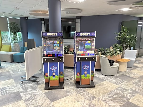 Retro Arcade Machine Hire - Bespoke Branded – photo 7