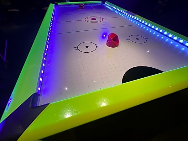 Led Air Hockey Table Hire – photo 2