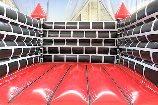 Camelot Adult Bouncy Castle – photo 2