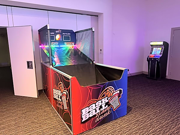 Expo Arcade Branded Basketball 2 Player