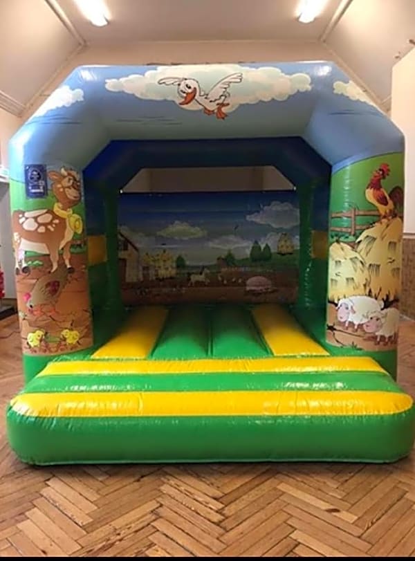 Farmyard 10ft x 10ft