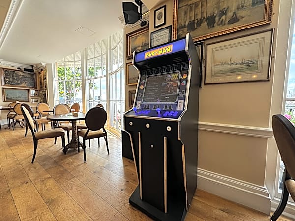 Pacman Arcade Machine Hire – photo 6