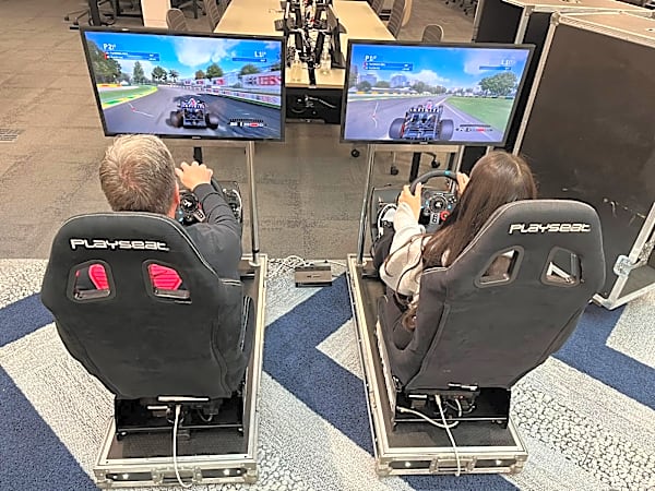 Driving Racing Simulator Hire - 2 Player – photo 9