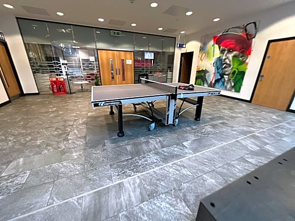 Ping Pong Table Hire Full Size – photo 2