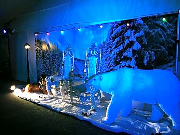Christmas Prop Hire – photo 6
