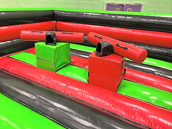 Gladiators Duel Inflatable Hire – photo 7