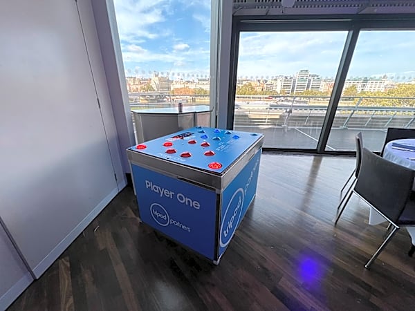 Strike A Light Game Hire - Bespoke Branded – photo 3
