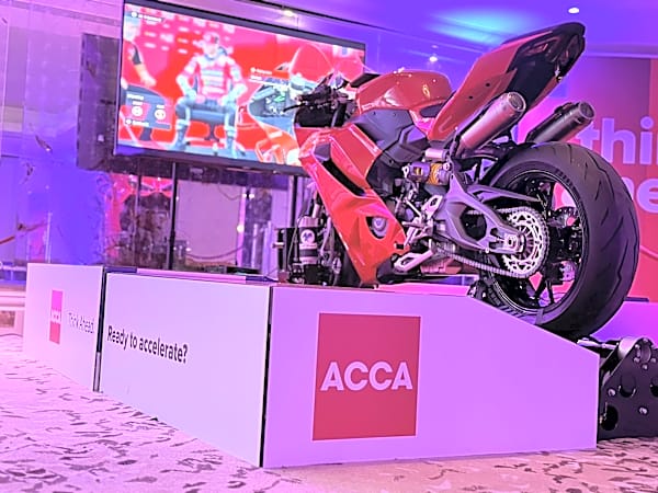 Moto Trainer Motorbike Simulator Hire – photo 5