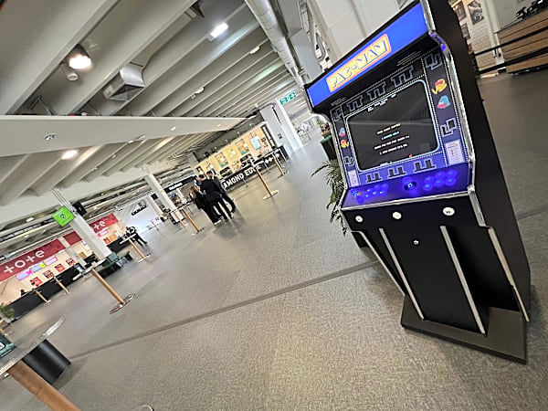 Pacman Arcade Machine Hire – photo 4