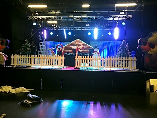 Christmas Prop Hire – photo 7
