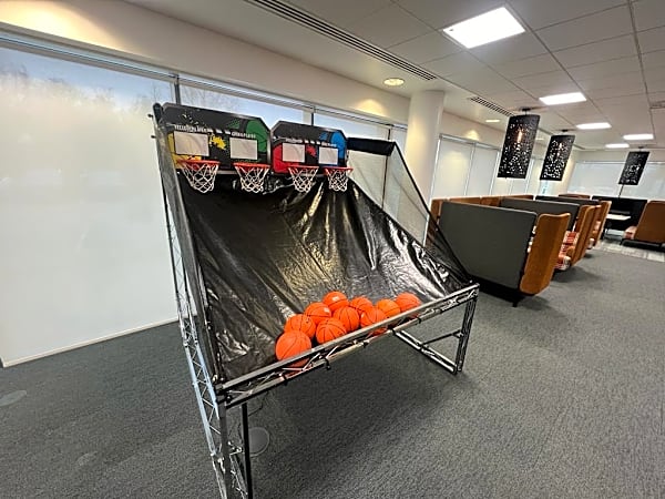 Arcade Basketball Hire - 4 Player – photo 9