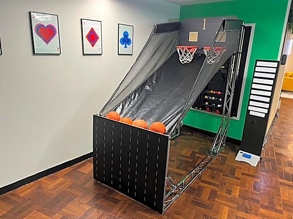 Bespoke Branded Arcade Basketball Hire - 2 Player – photo 4