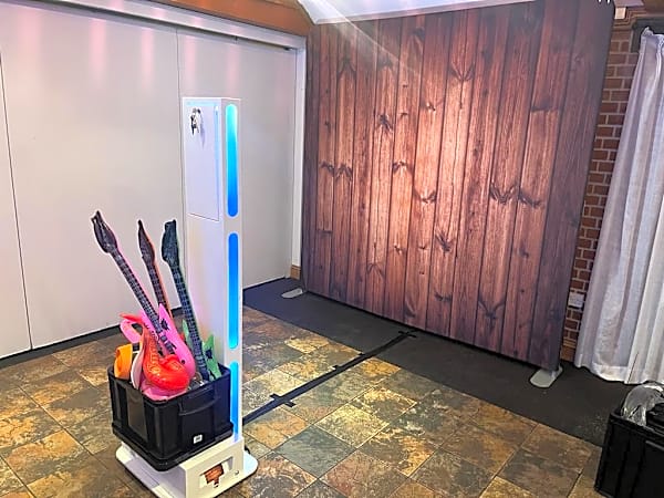 Selfie Pod Hire (Digital Only) – photo 4