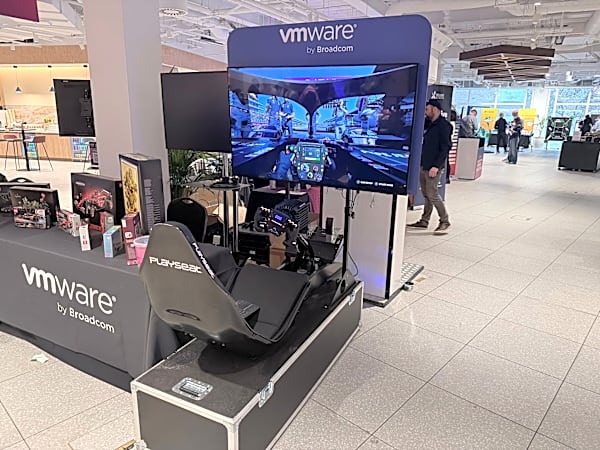 Fanatec Pro Driving Racing Simulator Version Hire – photo 2