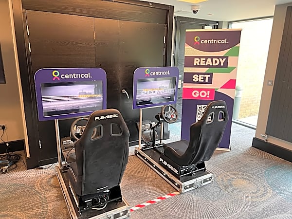 Racing Car Simulator Hire - Bespoke Branded – photo 4