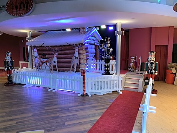Santa's Grotto - Platinum – photo 6