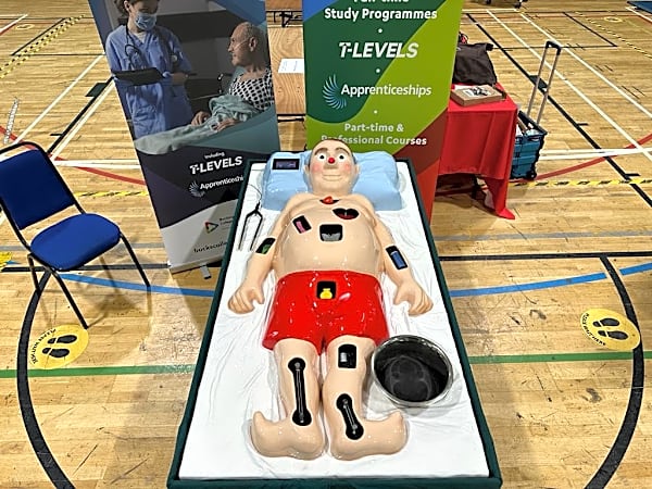 Saw Bones / Giant Operation Game – photo 6