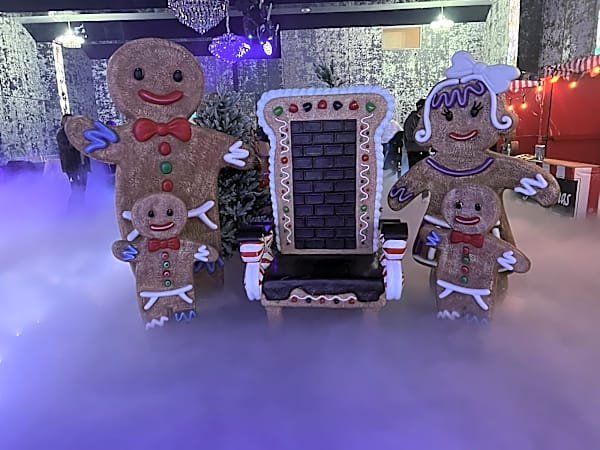 Gingerbread Snowman Prop – photo 4