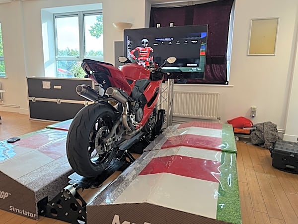 Moto Trainer Motorbike Simulator Hire – photo 6