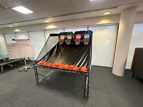 Arcade Basketball Hire - 4 Player – photo 8