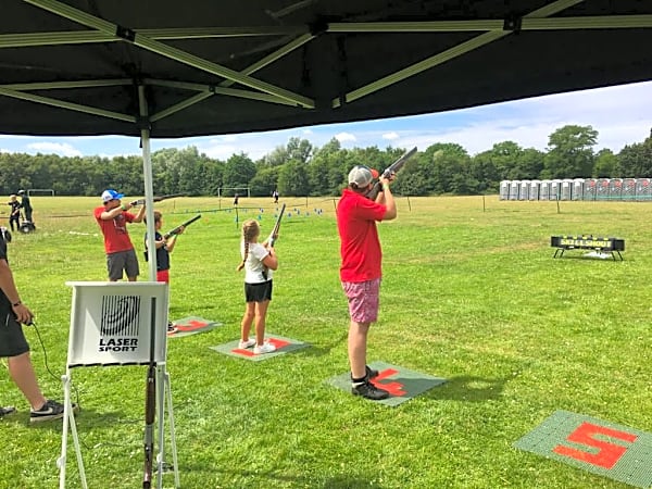 Laser Clay Pigeon Shooting – photo 2