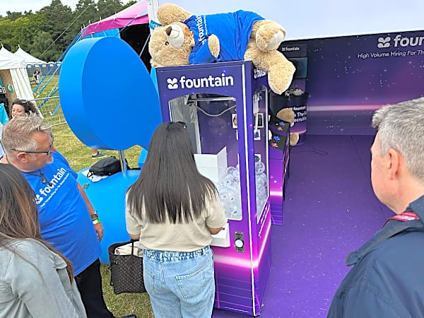 Prize Crane Claw Machine Hire – photo 6