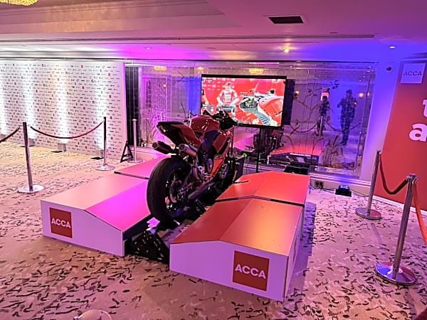 Moto Trainer Motorbike Simulator Hire – photo 4