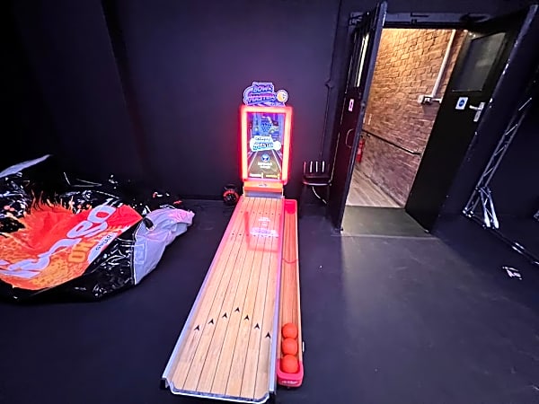 Virtual Bowling Hire – photo 2