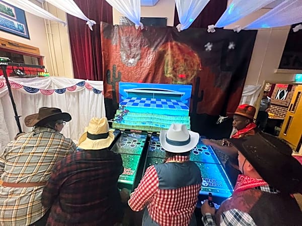 Kentucky Derby Game Hire – photo 4